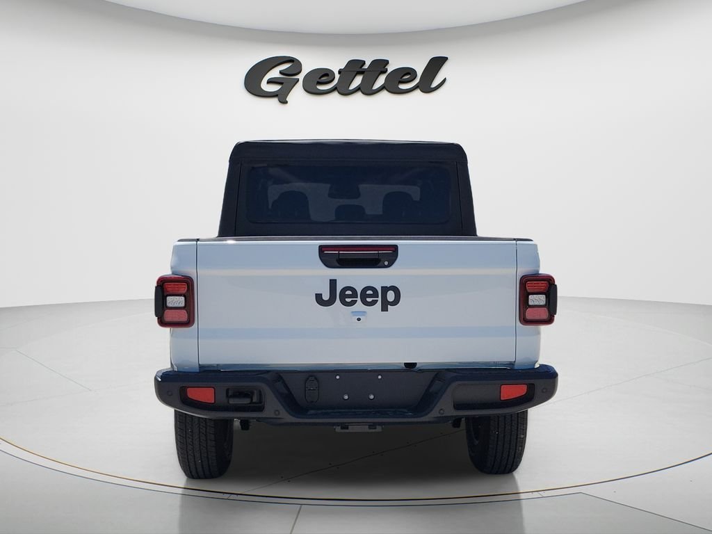 New 2026 Bright White Clear-Coat Exterior Paint Jeep Sport S image 5