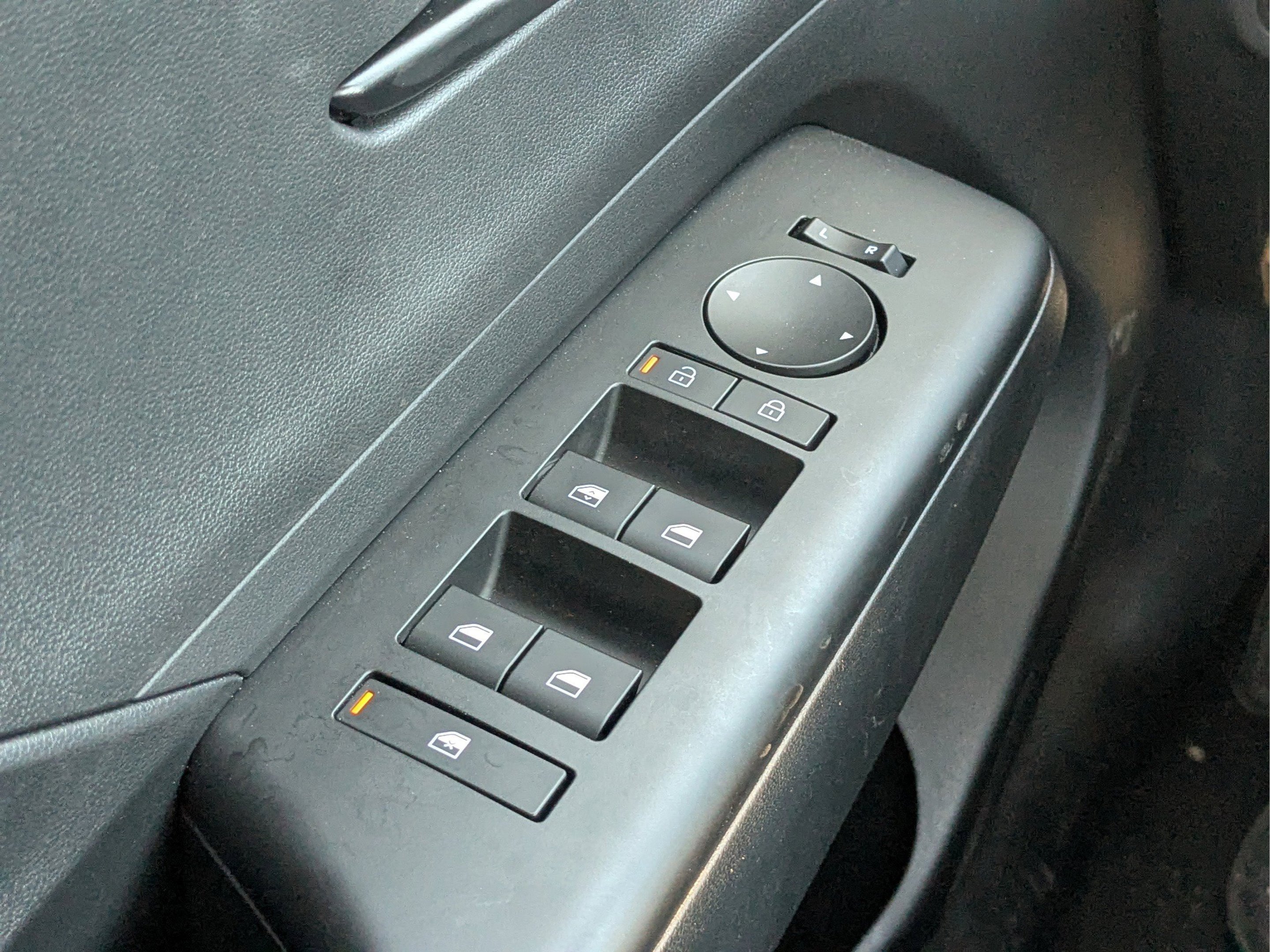 Used 2024 Abyss Black Pearl Hyundai SEL image 29