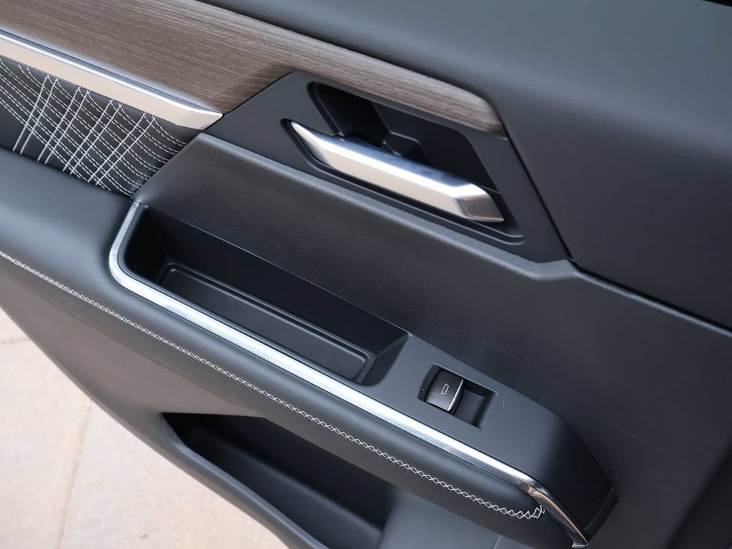 2026 GMC Acadia Denali - Photo 23