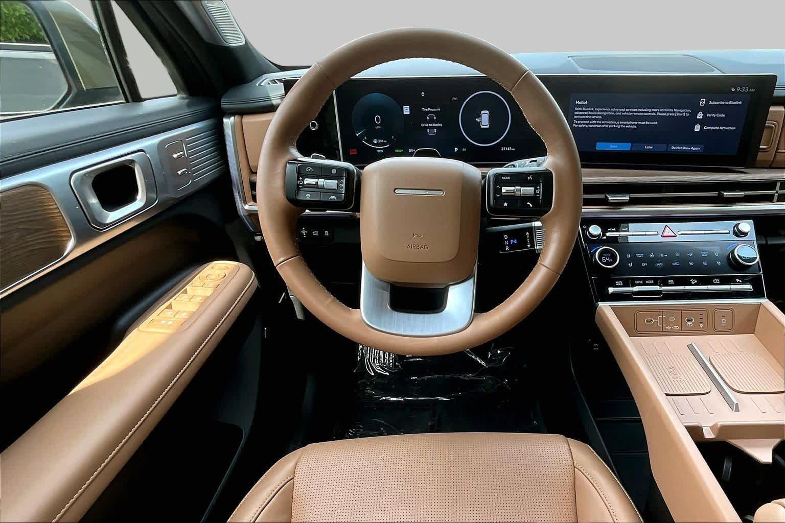 Used 2024 Rockwood Green Hyundai Limited image 6