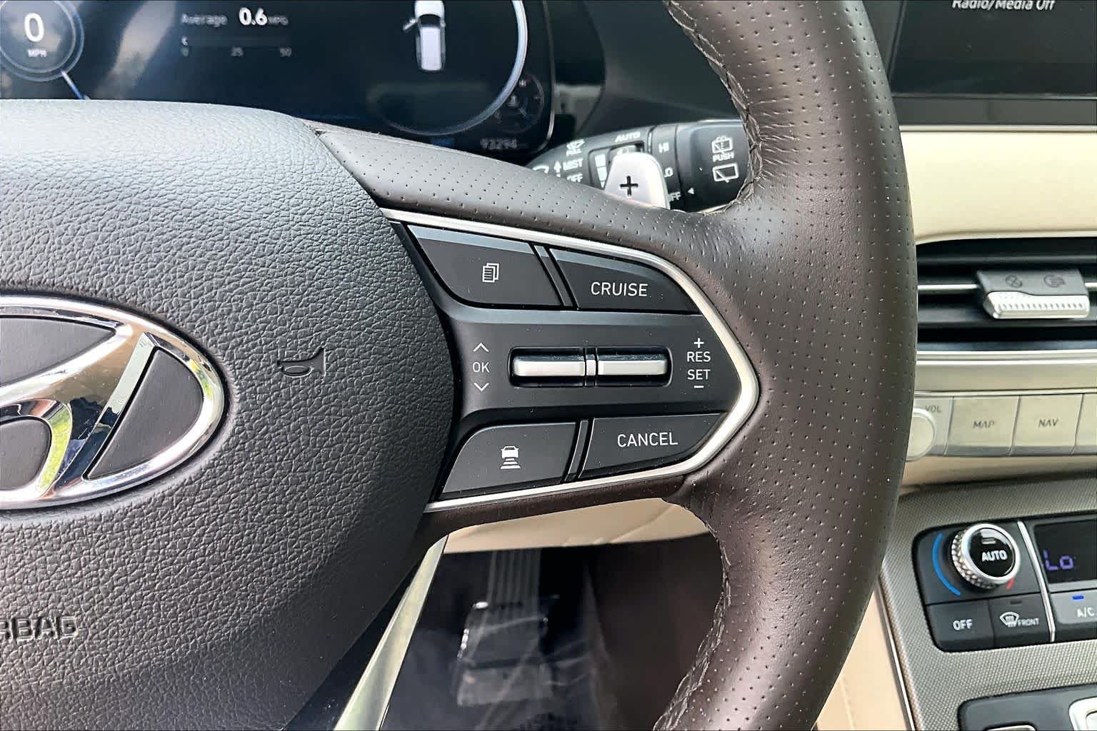 Used 2020 Moonlight Cloud Hyundai Limited image 25