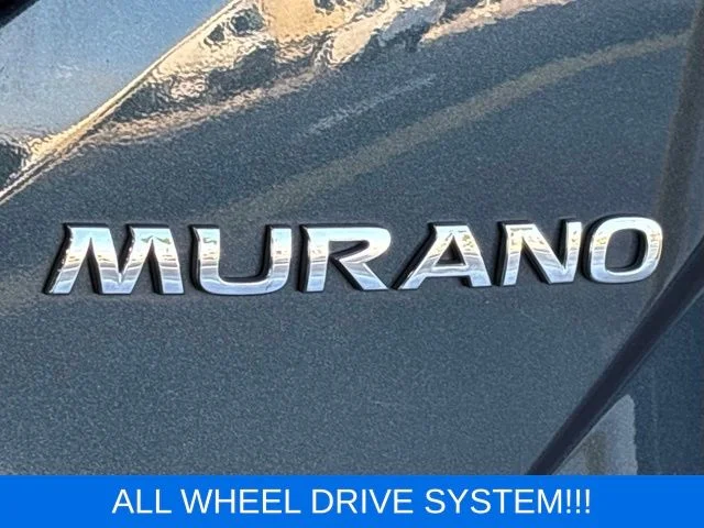 Used 2017 Blue Nissan Platinum image 5