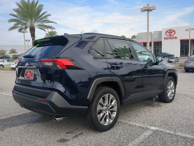 Certified Used 2023  Toyota XLE Premium image 4