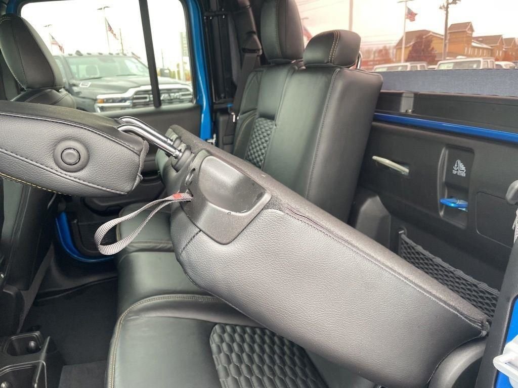 New 2026 Hydro Blue Pearlcoat Jeep Sport S image 31