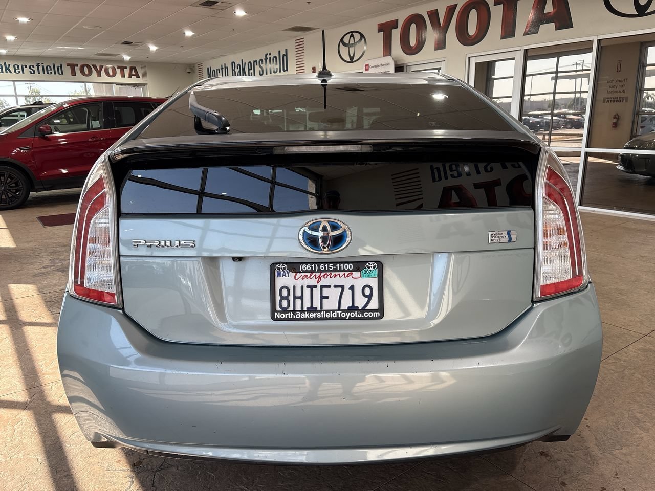 Used 2015 Pearl Toyota Four image 9