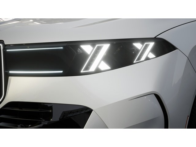 New 2027 Mineral White Metallic BMW 40 xDrive image 6