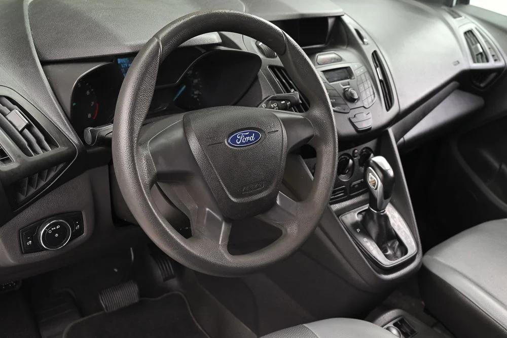 Used 2018 White Ford XL image 12