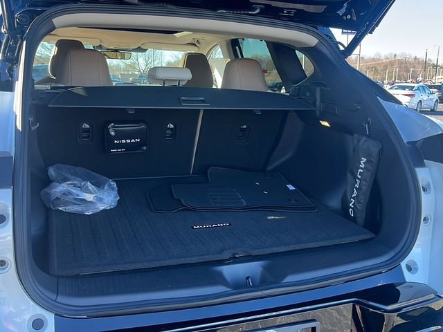 New 2026 Everest White Pearl TriCoat / Super Black Two-tone Nissan Platinum image 32