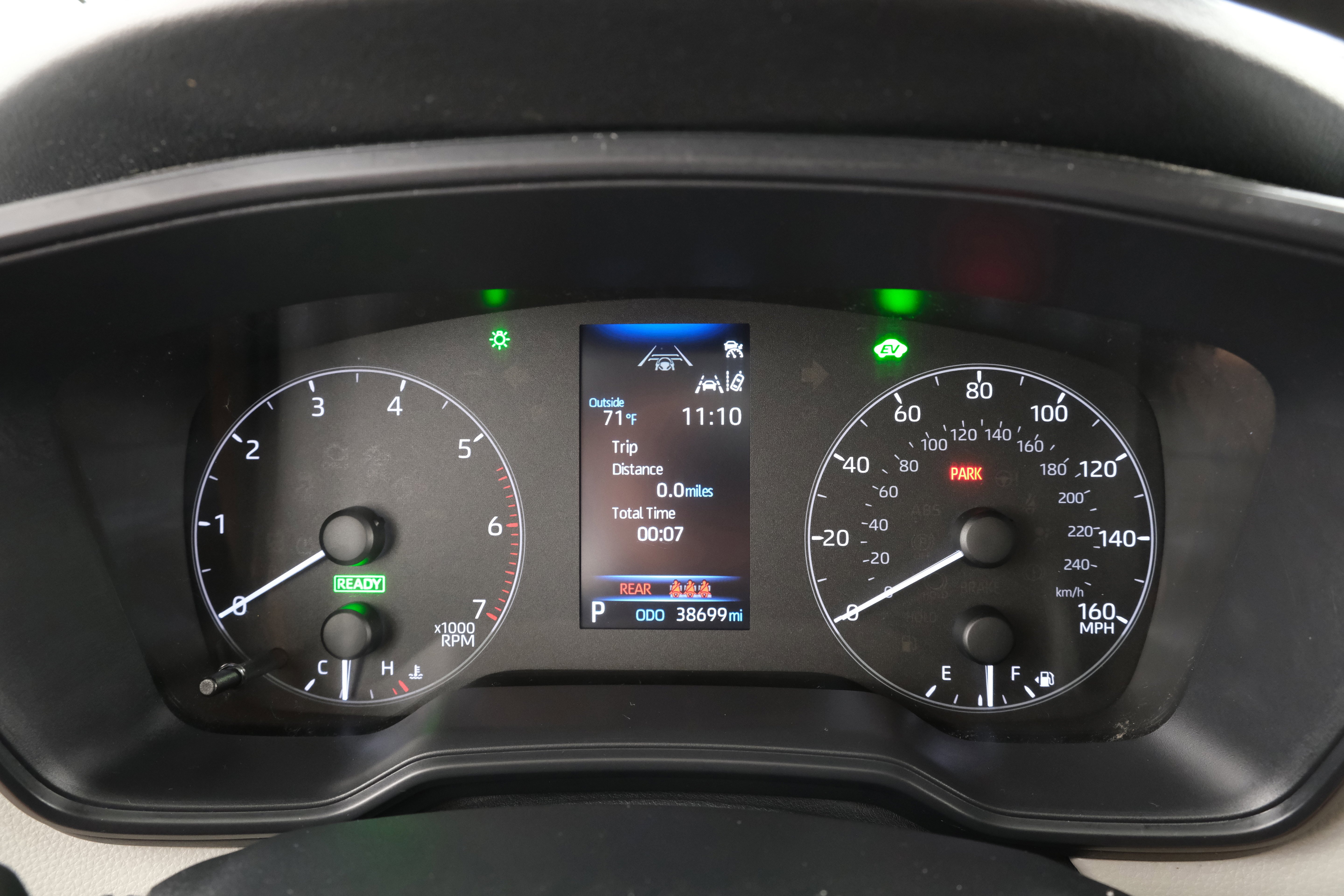 2024 Toyota Corolla LE - Photo 15