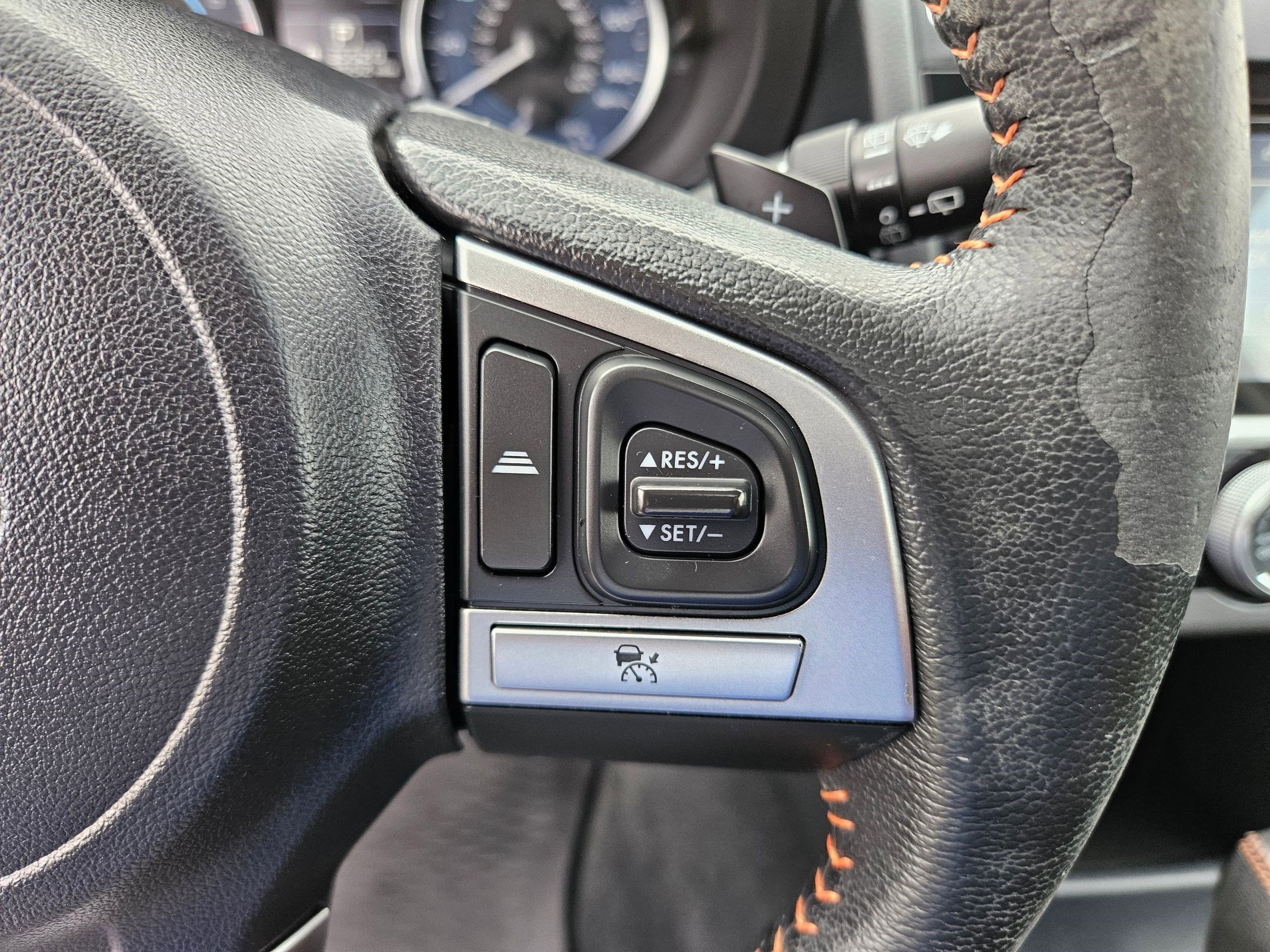 Used 2017 Dark Gray Metallic Subaru Limited image 19