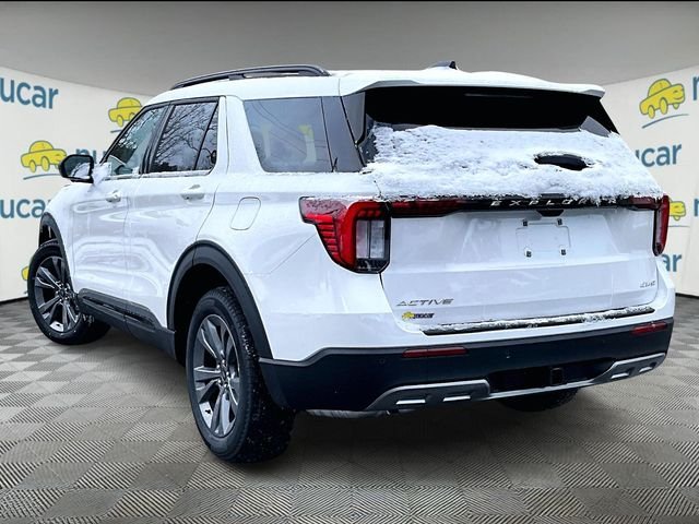 2026 Ford Explorer — photo 17