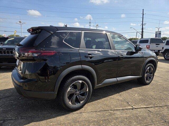 Used 2025 Super Black Nissan SV image 5