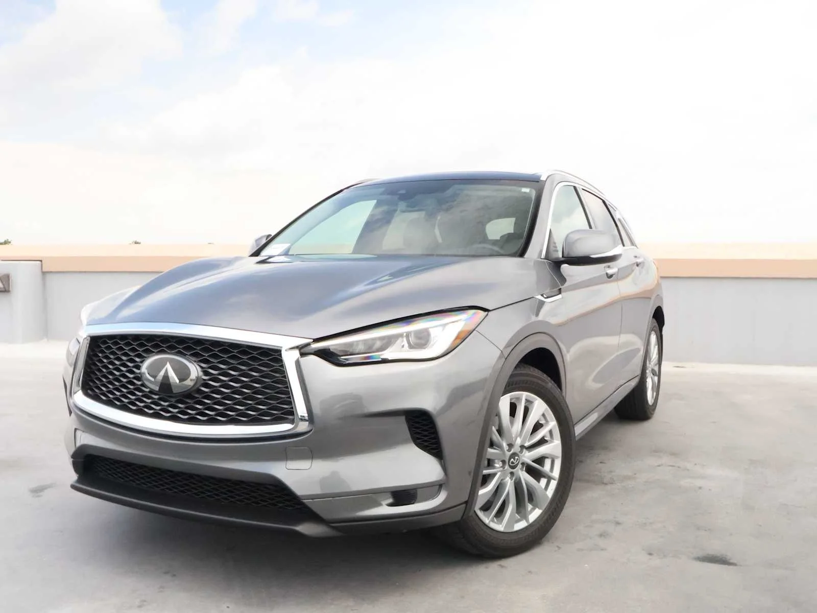 2023 INFINITI QX50 LUXE