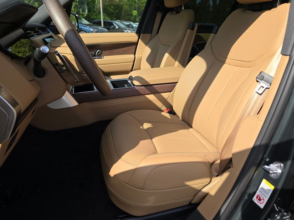New 2026  Land Rover SE image 18
