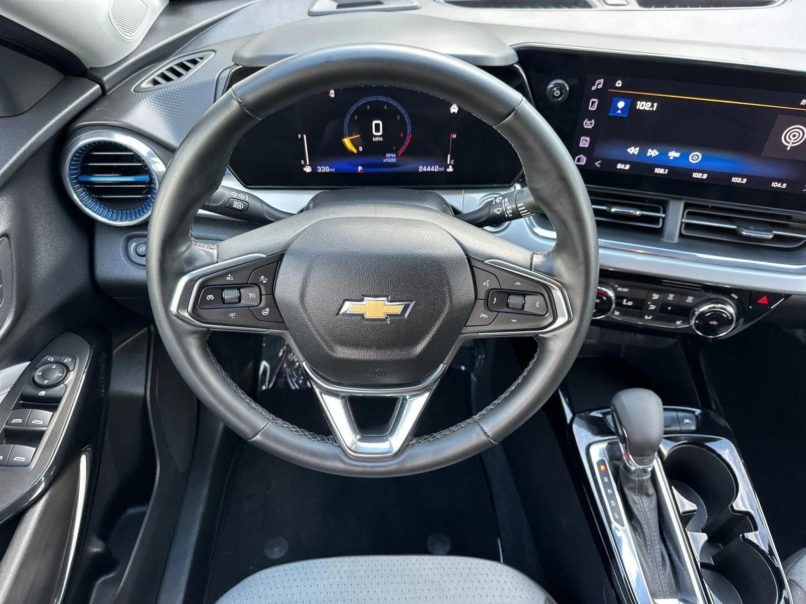Used 2025 Black Chevrolet LT image 13