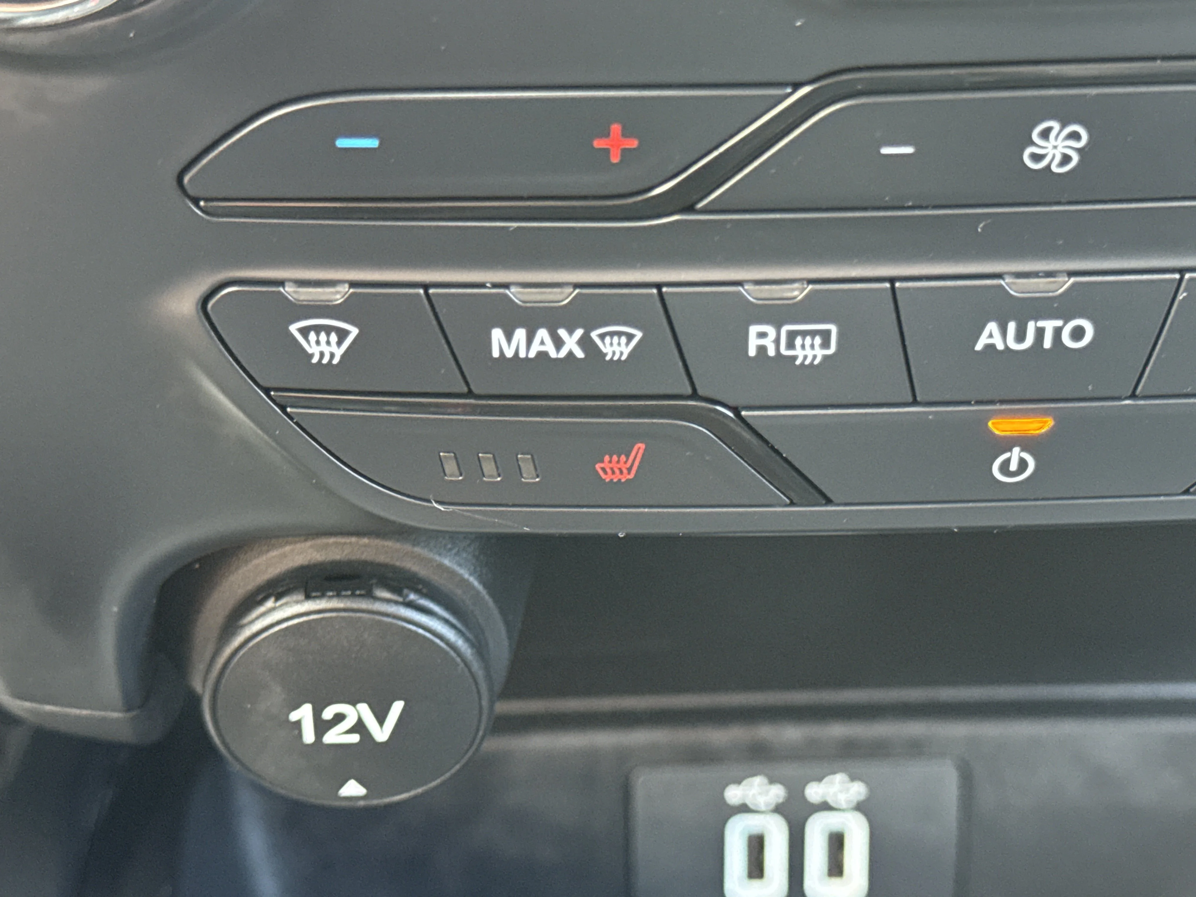 Used 2022 Carbonized Gray Metallic Ford XLT 4WD image 17