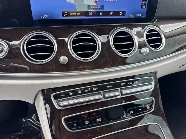 Used 2023 Gray Mercedes-Benz E 450 image 33