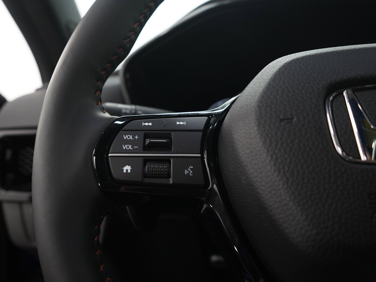 Used 2024 Blue Honda Sport Touring AWD image 27