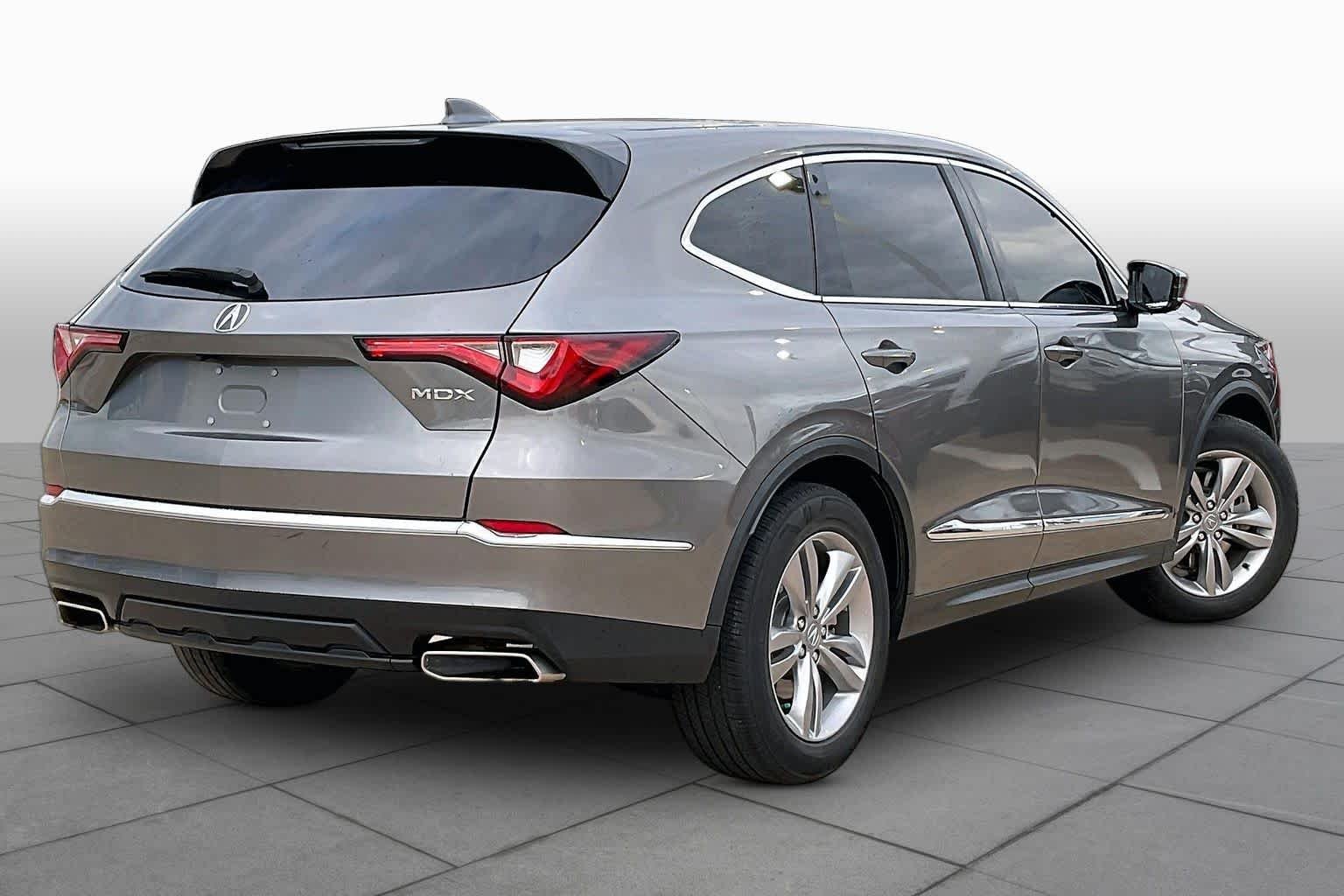 Used 2024 Liquid Carbon Metallic Acura  image 11