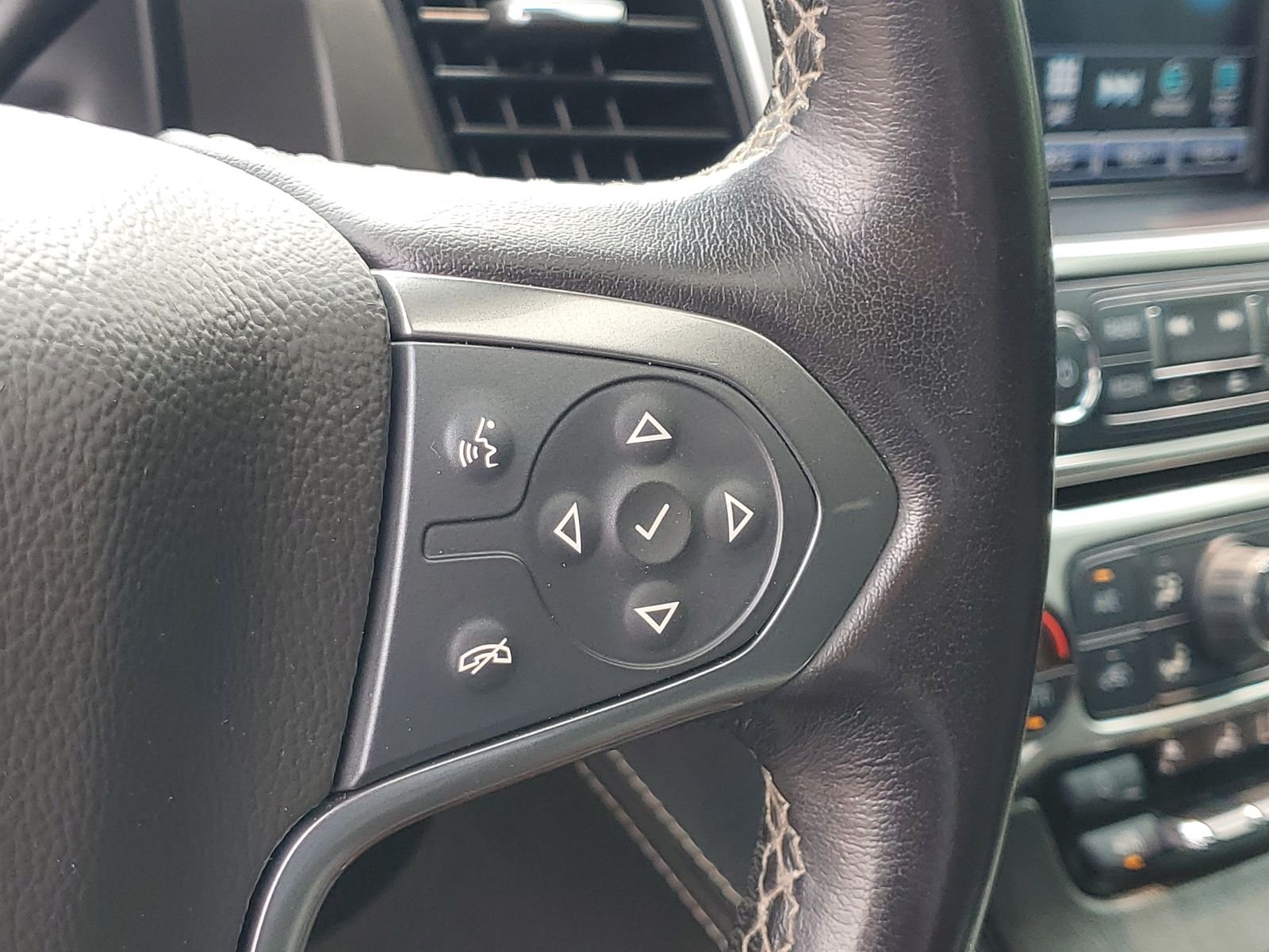 Used 2020 Silver Chevrolet Premier image 20