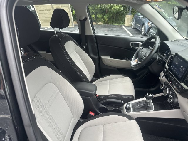 Used 2025 Black Hyundai SEL image 36