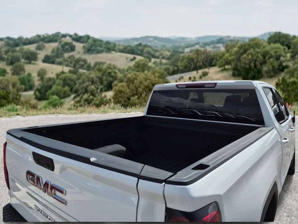 Used 2023 White GMC AT4 image 43