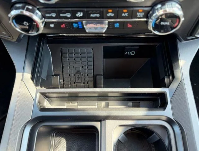 New 2026 Agate Black Metallic Ford F-250® Lariat® image 25