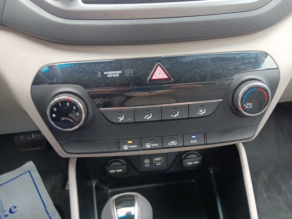 Used 2016 Coliseum Gray Hyundai SE image 20
