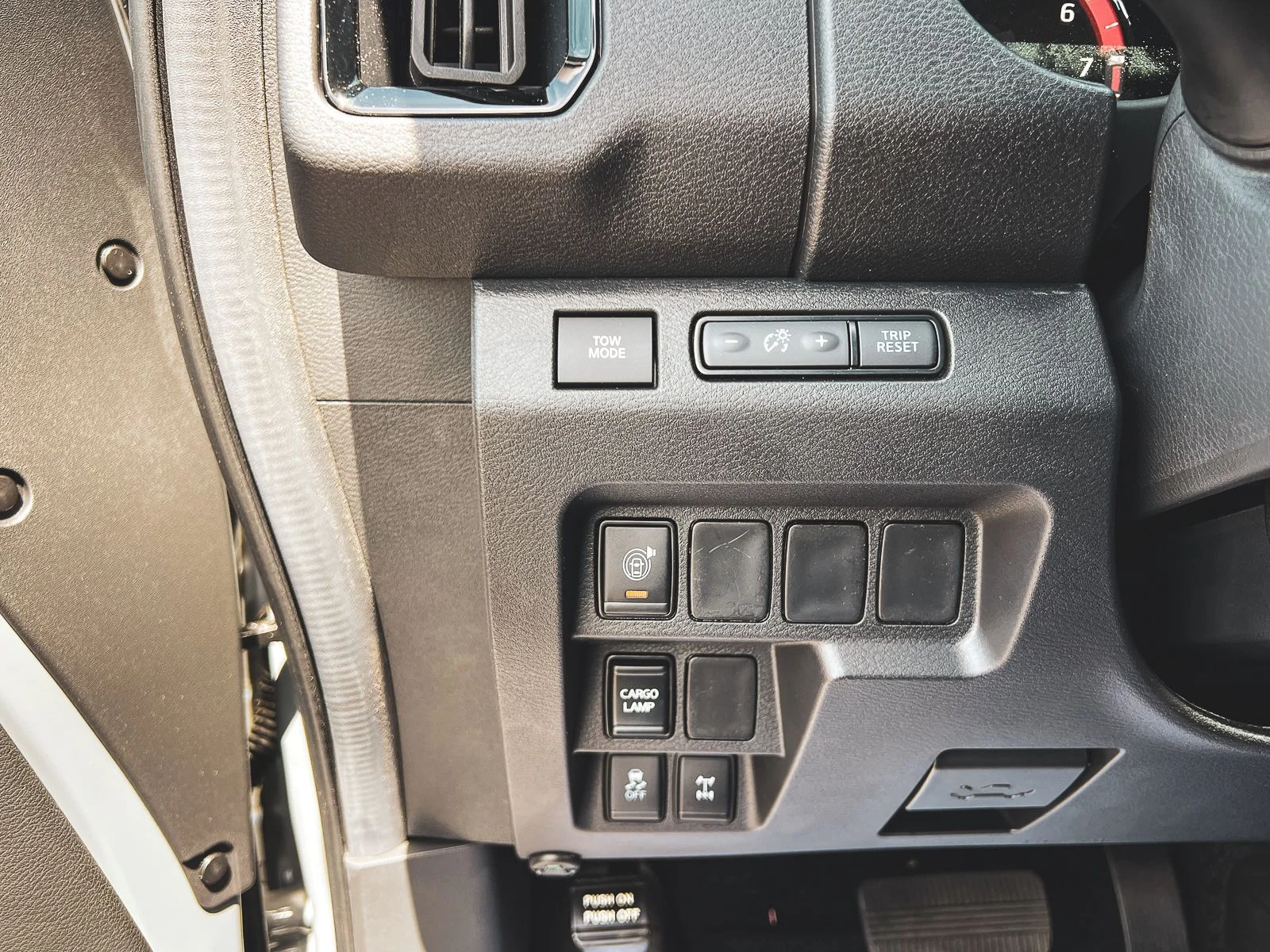 New 2026 Gray Nissan PRO-4X image 17