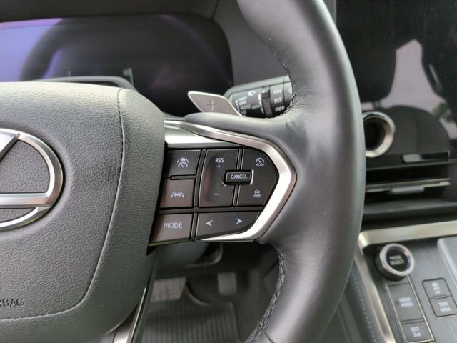 2025 Lexus GX Premium+ - Photo 18