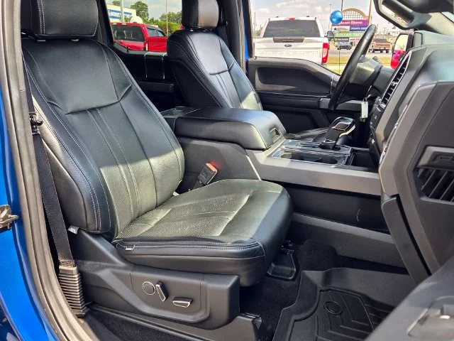 Used 2018 Blue Ford XLT image 17