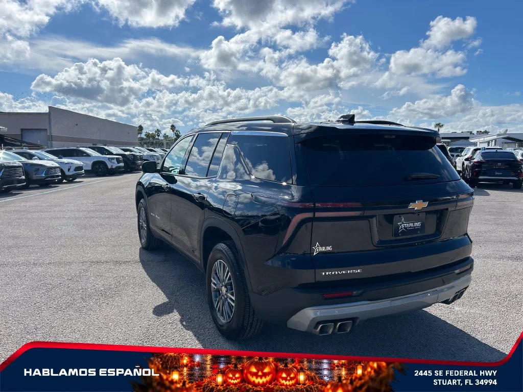 Used 2026 Mosaic Black Metallic Chevrolet LT image 7