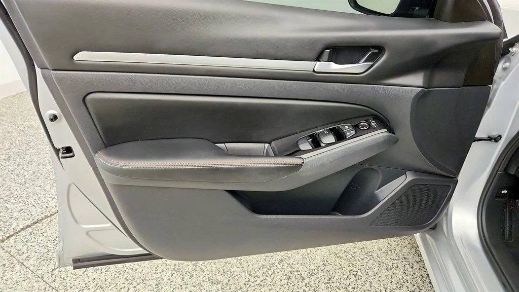 Used 2024 Brilliant Silver Metallic Nissan 2.5 SR Sedan w/ Premium Pkg feat. Moonroof image 11