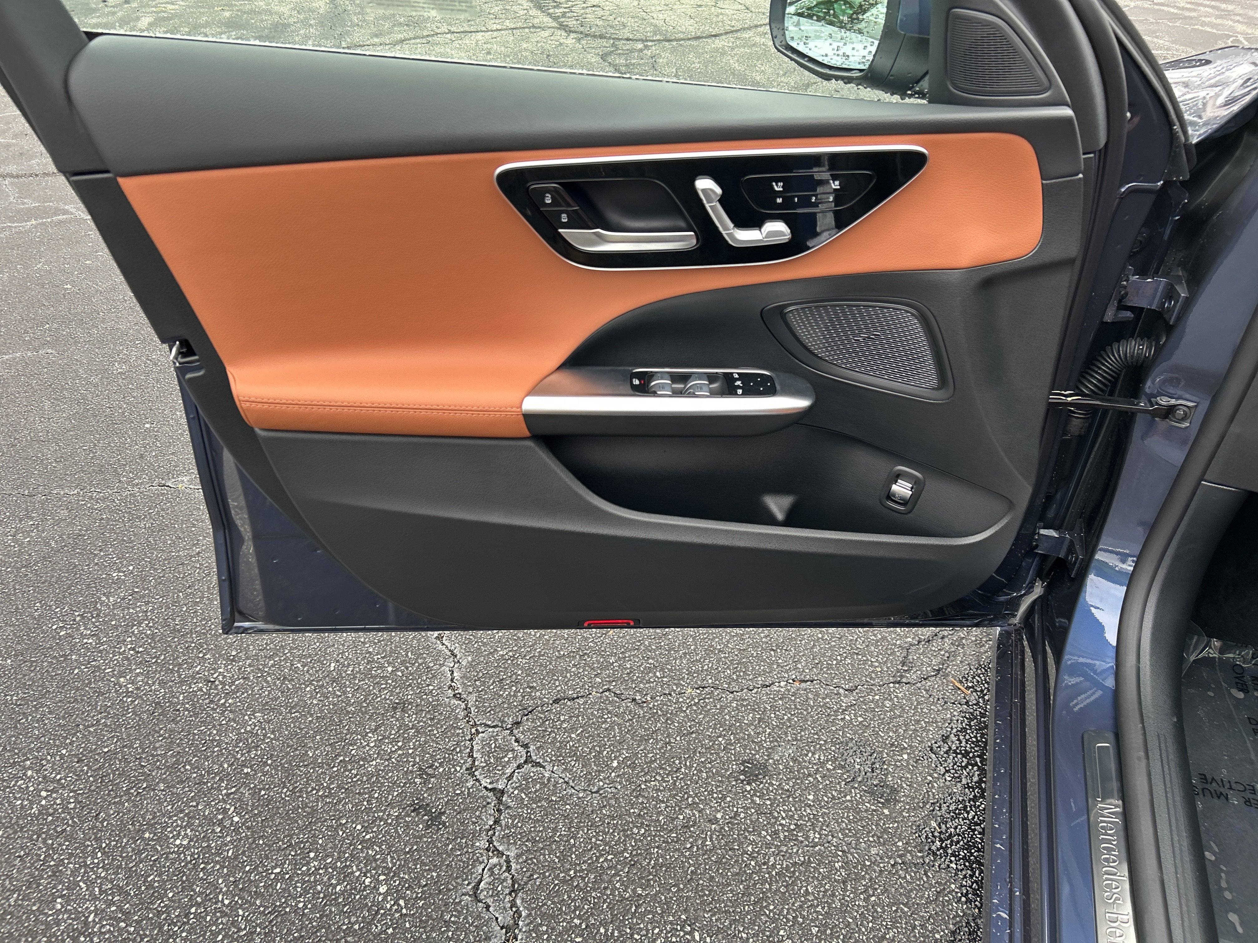 New 2026 Twilight Blue Metallic Mercedes-Benz C 300 4MATIC® Sedan image 17