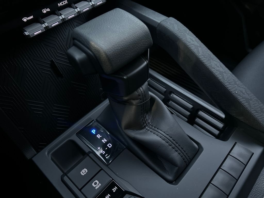 2026 Toyota Tacoma SR5 - Photo 16