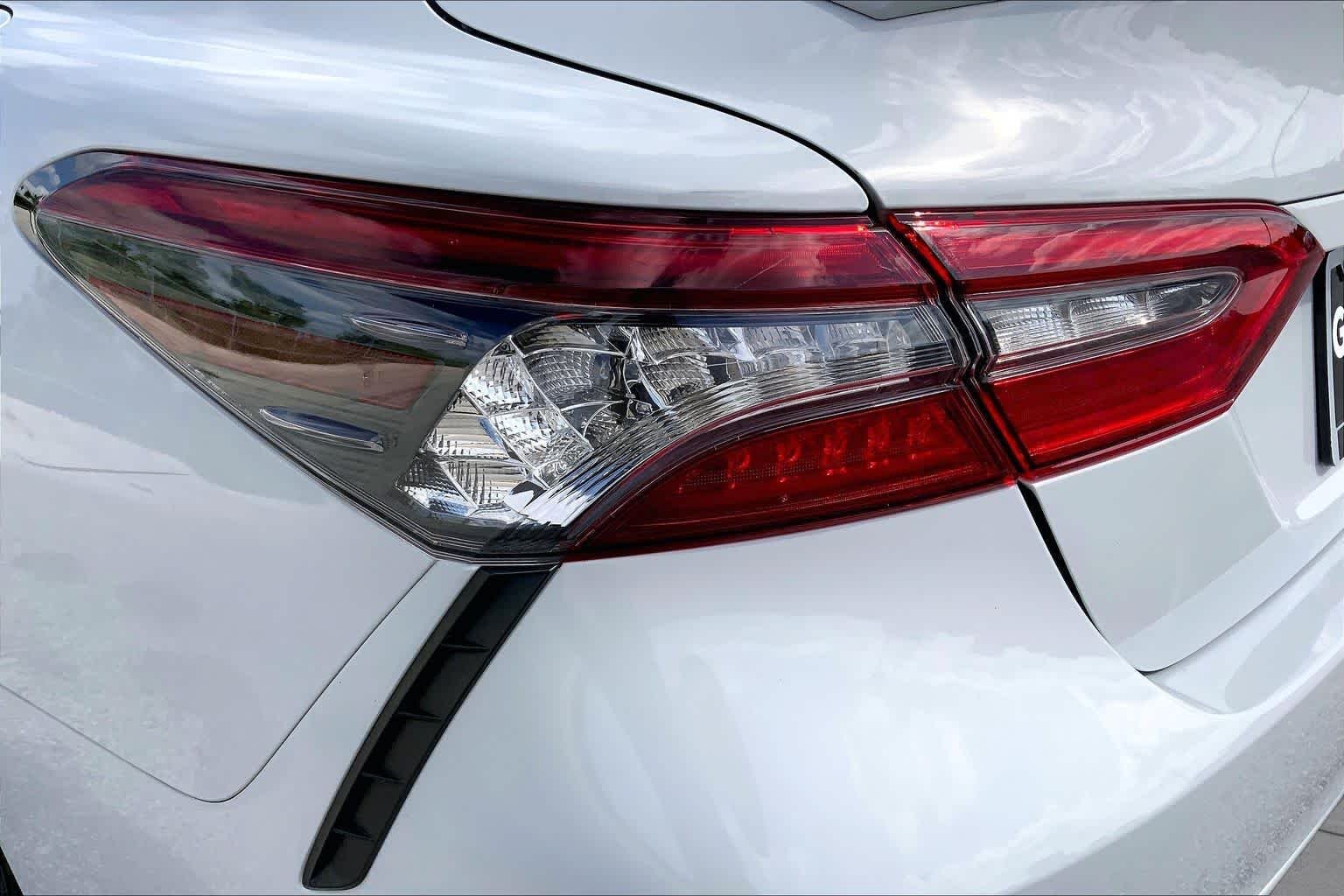 Used 2024 Ice Edge Toyota XSE image 28