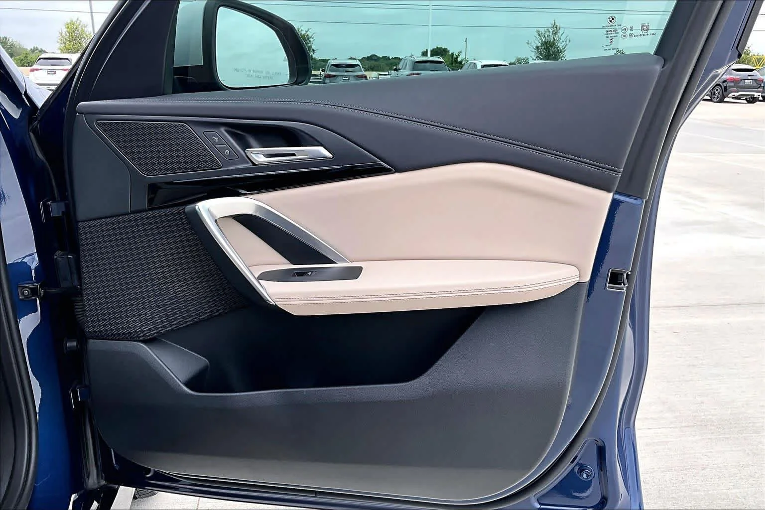 Used 2023 Phytonic Blue Metallic BMW xDrive28i image 20