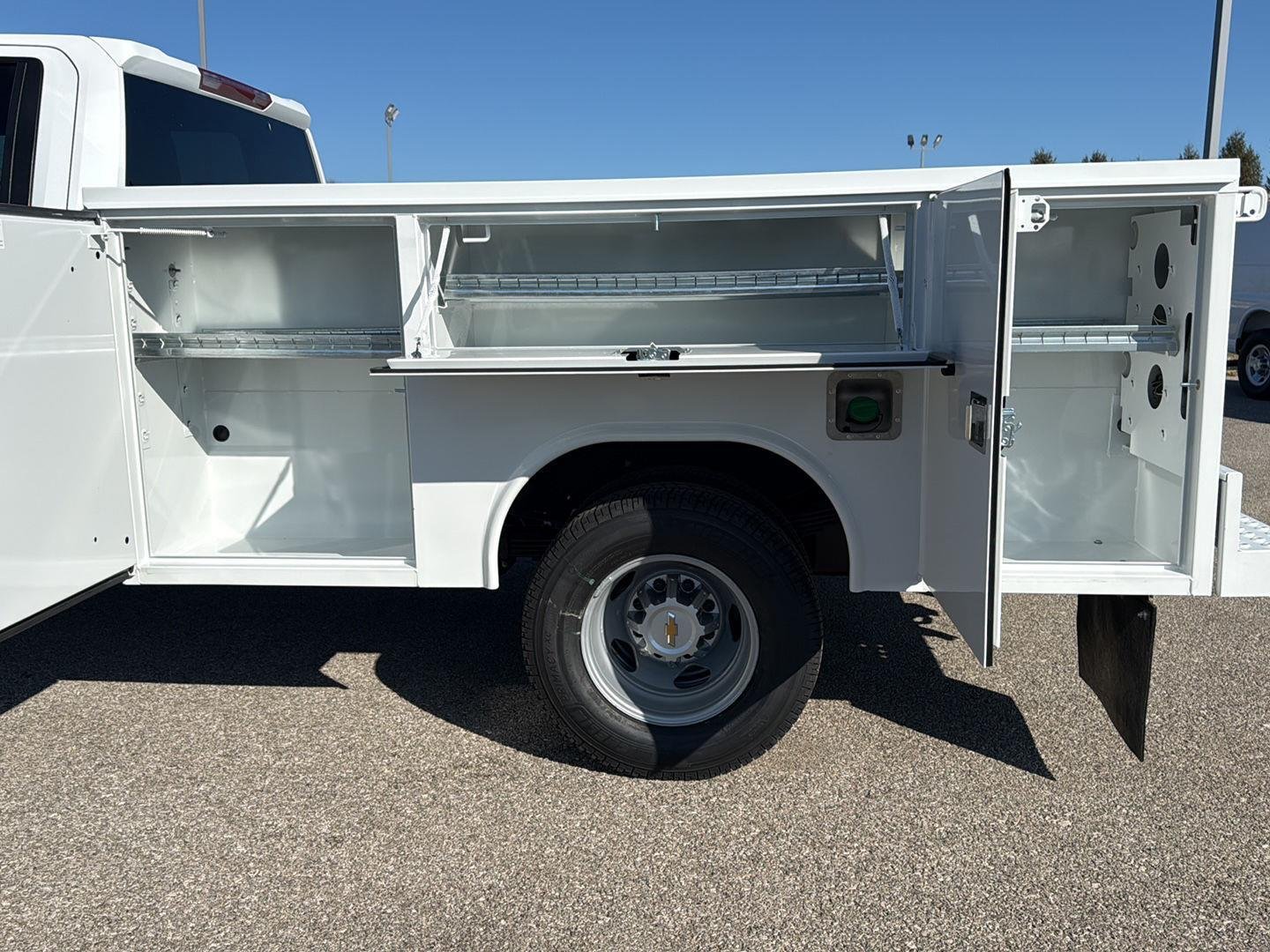 New 2026 Summit White Chevrolet Work Truck image 5