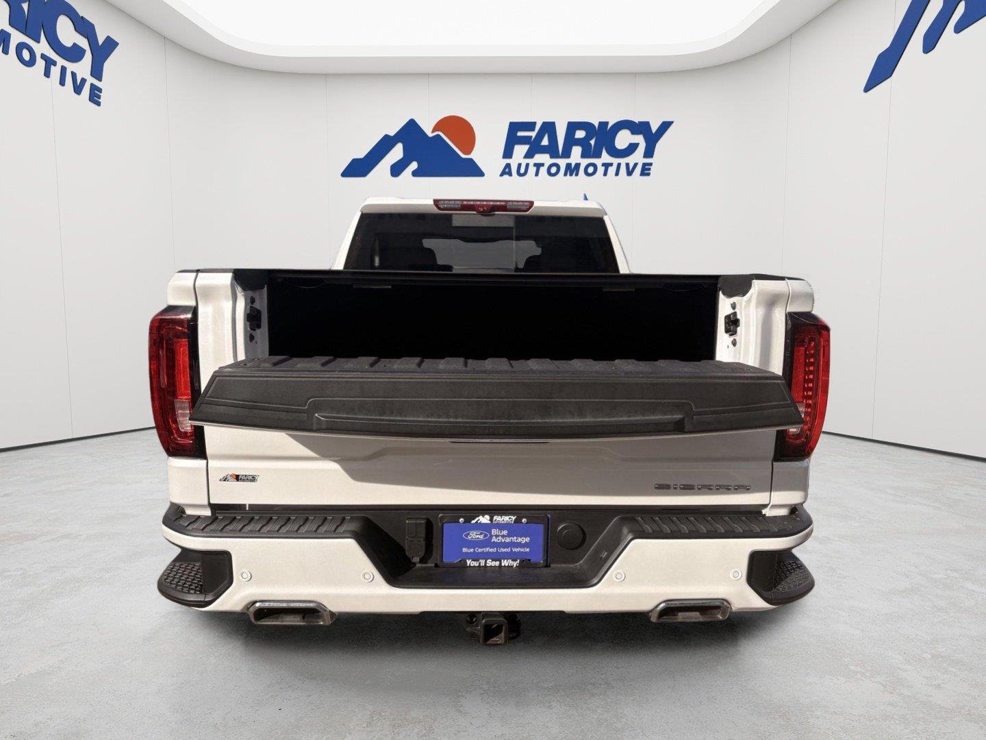 Certified Used 2025 White Frost Tri-Coat GMC Denali image 4