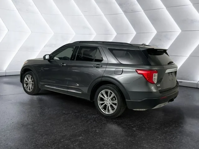 Used 2020 Gray Ford XLT image 6