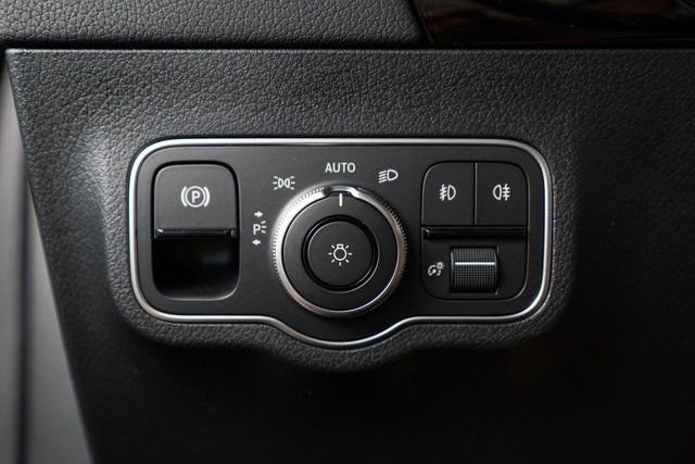 Used 2026 Black Mercedes-Benz GLA 250 image 17