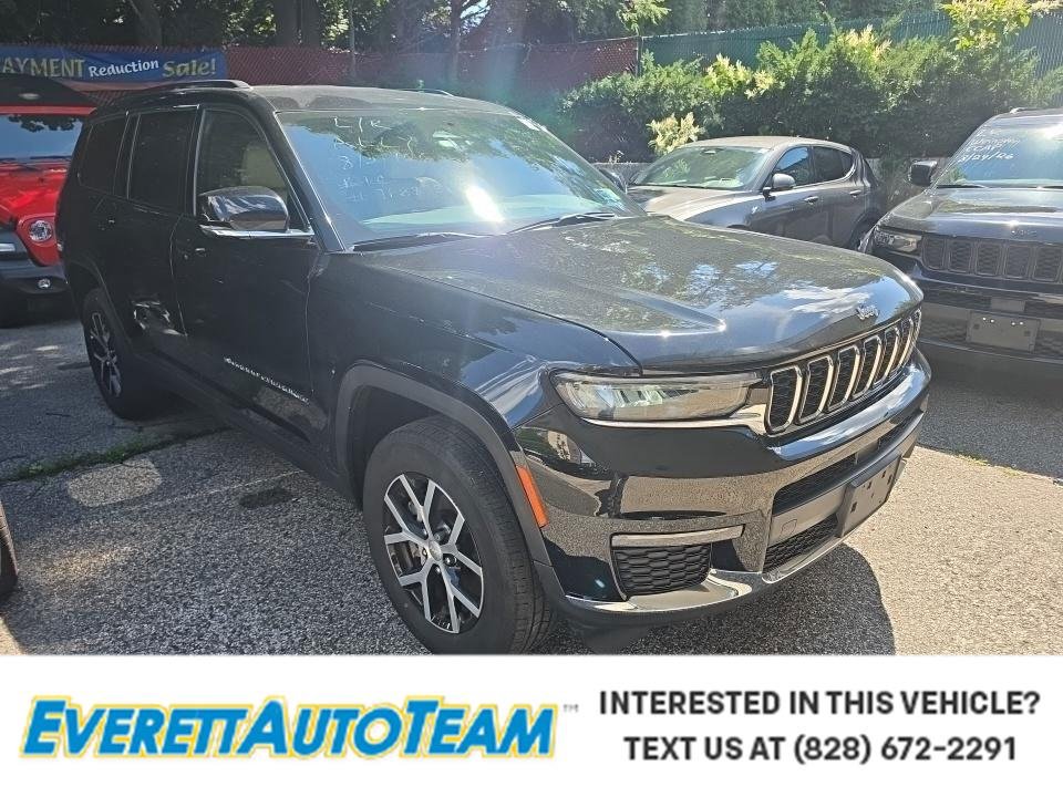 Used 2023 Black Jeep Limited image 1