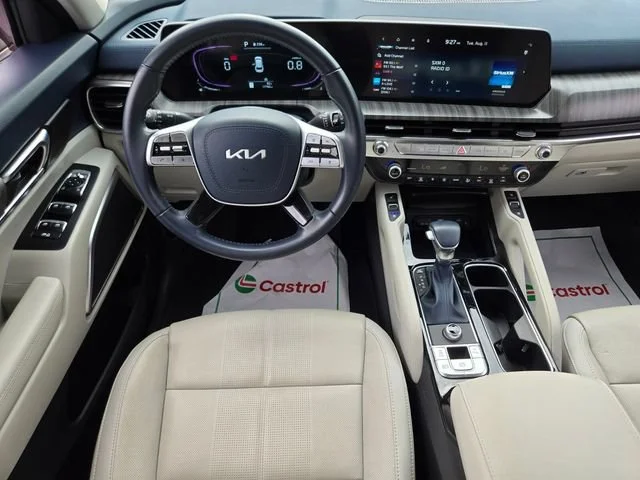 Used 2025 Everlasting Silver Kia EX image 15