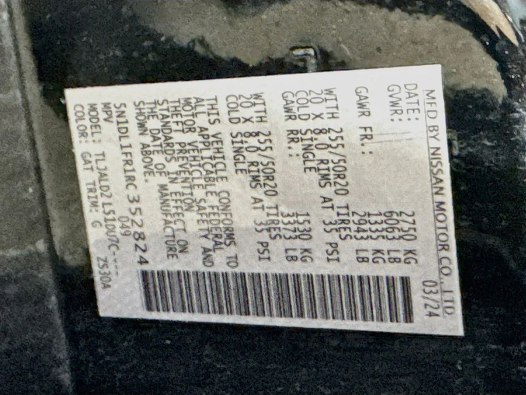 Certified Used 2024 Mineral INFINITI LUXE image 45