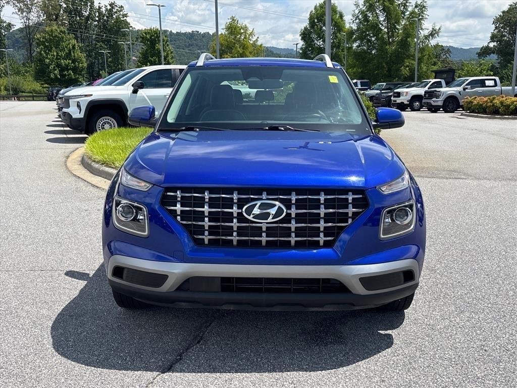 Used 2023 Blue Hyundai Limited image 6
