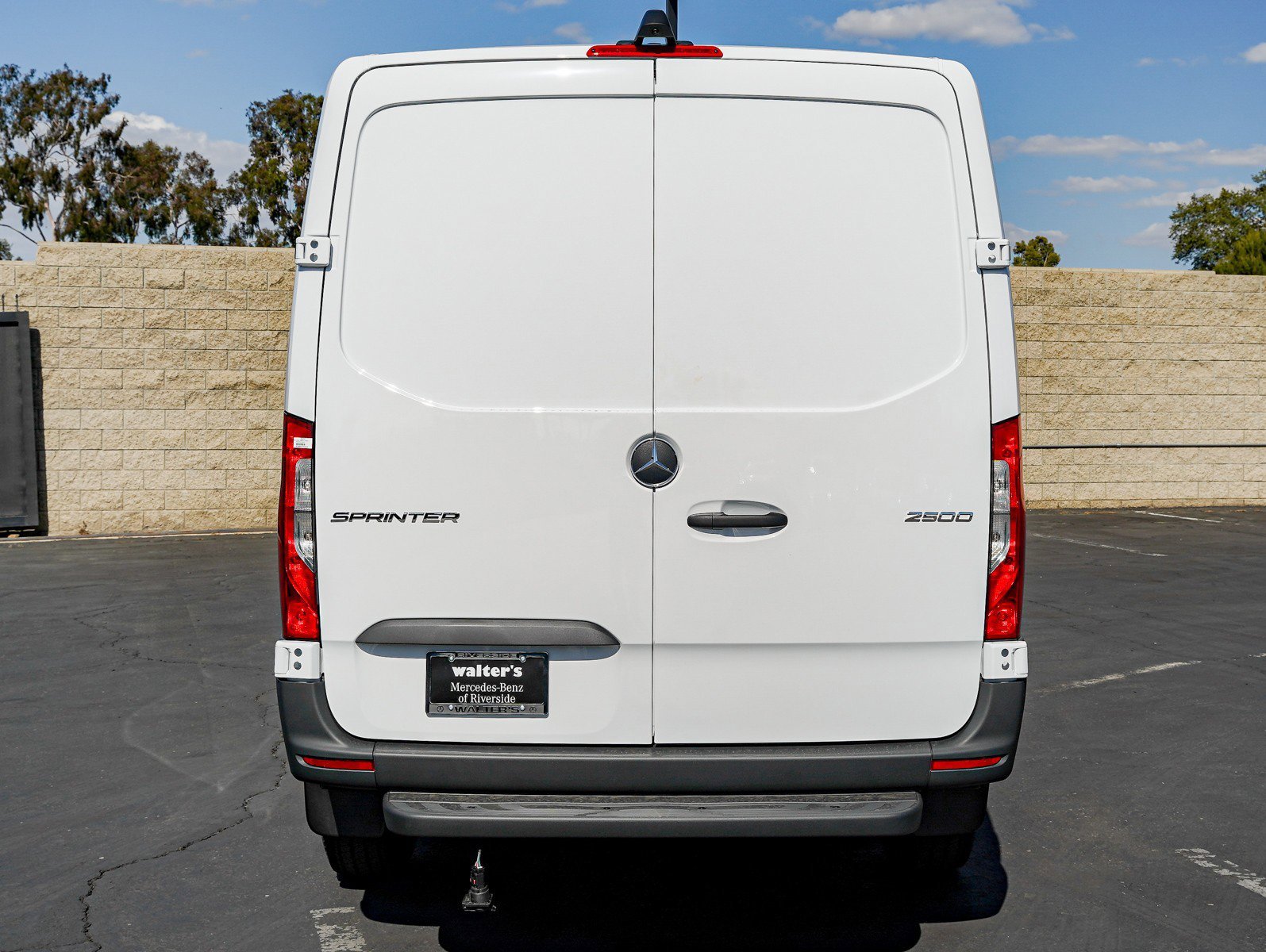New 2026 Arctic White Mercedes-Benz 2500 Standard Roof I4 Diesel HO 144 RWD image 5