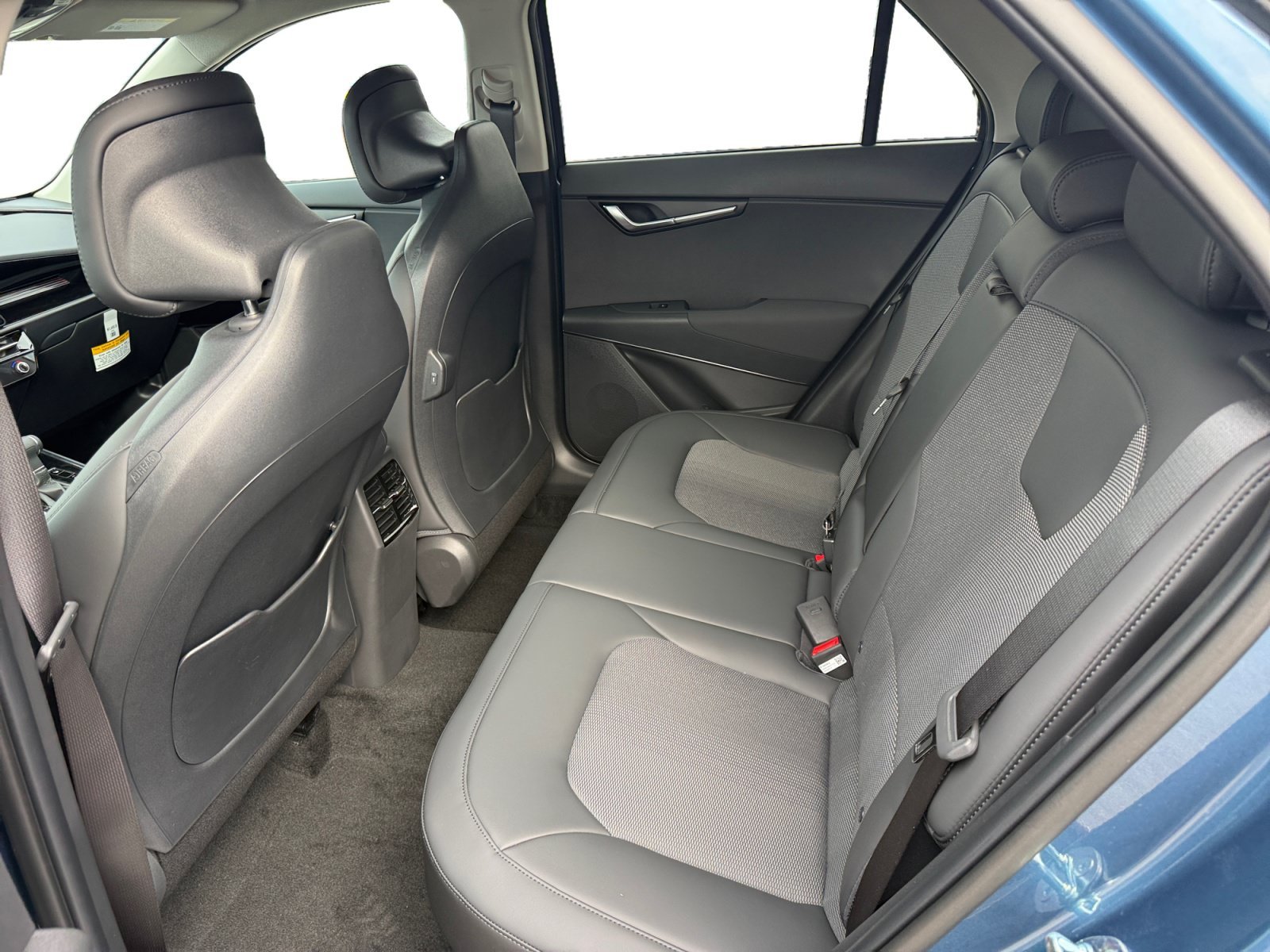 New 2026 Mineral Blue Kia EX image 16