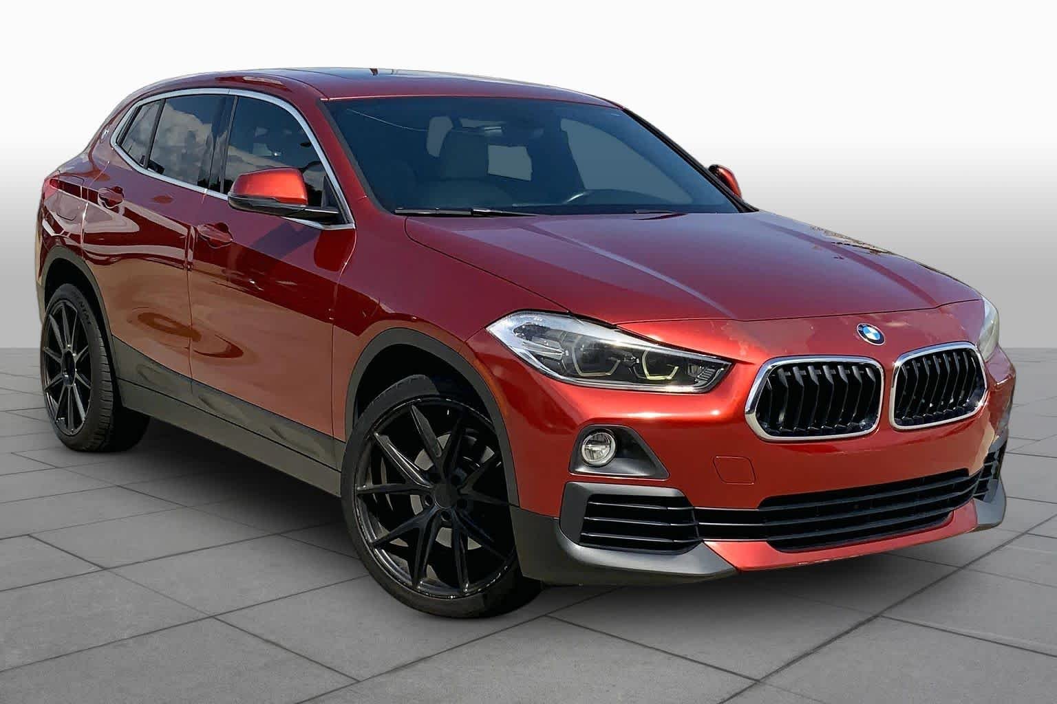 Used 2018 Sunset Orange Metallic BMW sDrive28i image 3