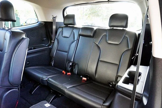 Used 2025 Gray Kia S image 17