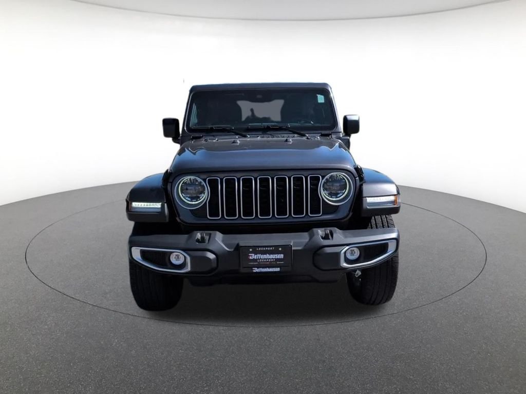 Used 2025 Gray Jeep Sahara 4xe image 18